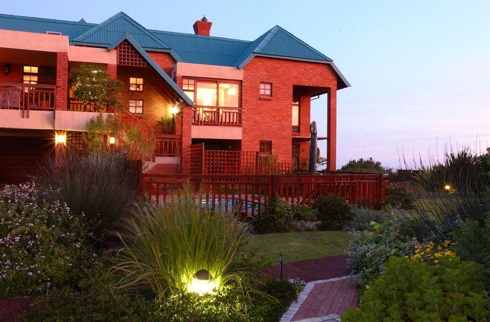 Dolphin Dunes Guest House0