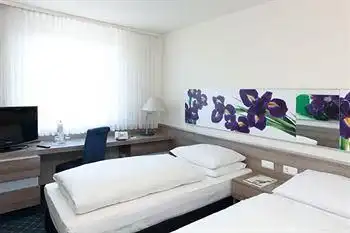 Ramada Hotel Frankfurt Airport West Ramada Hotel Frankfurt Airport West