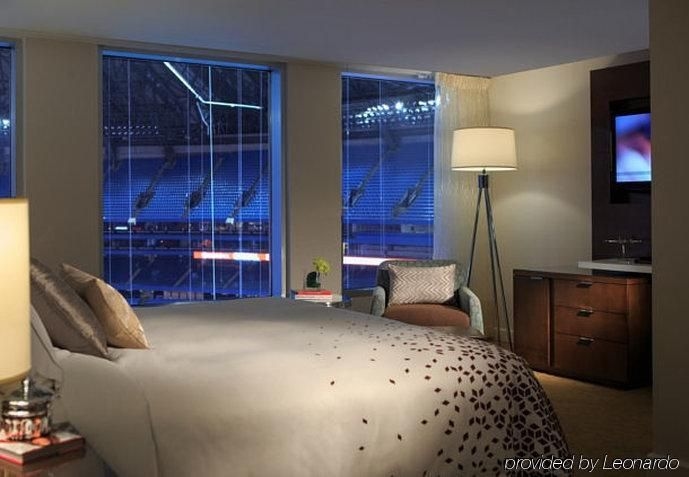 Renaissance Toronto Hotel Downtown2