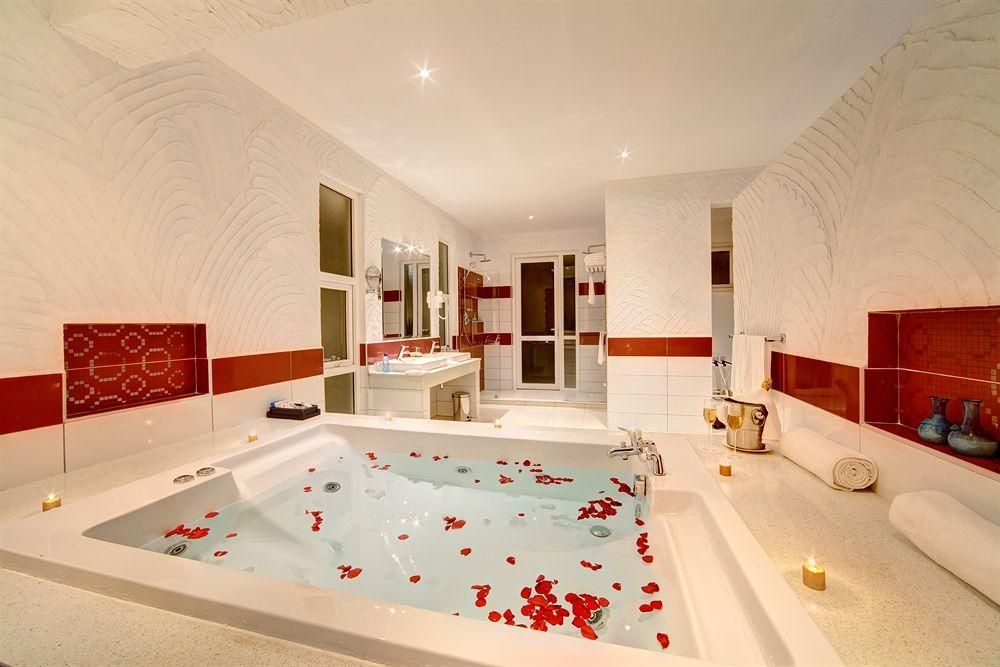 Leopard Beach Resort & Spa0