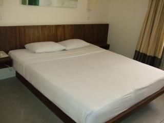Holiday International, Phnom Penh0
