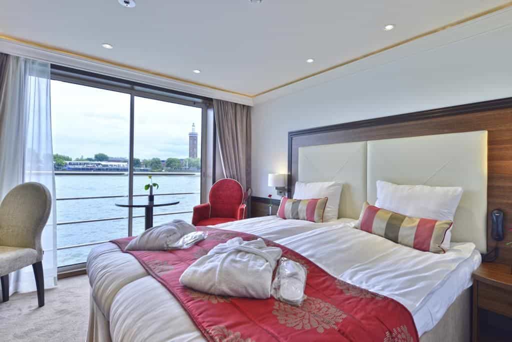 Fair Cruise Fisrt Class Hotelship Dusseldorf Fair Cruise Fisrt Class Hotelship Dusseldorf