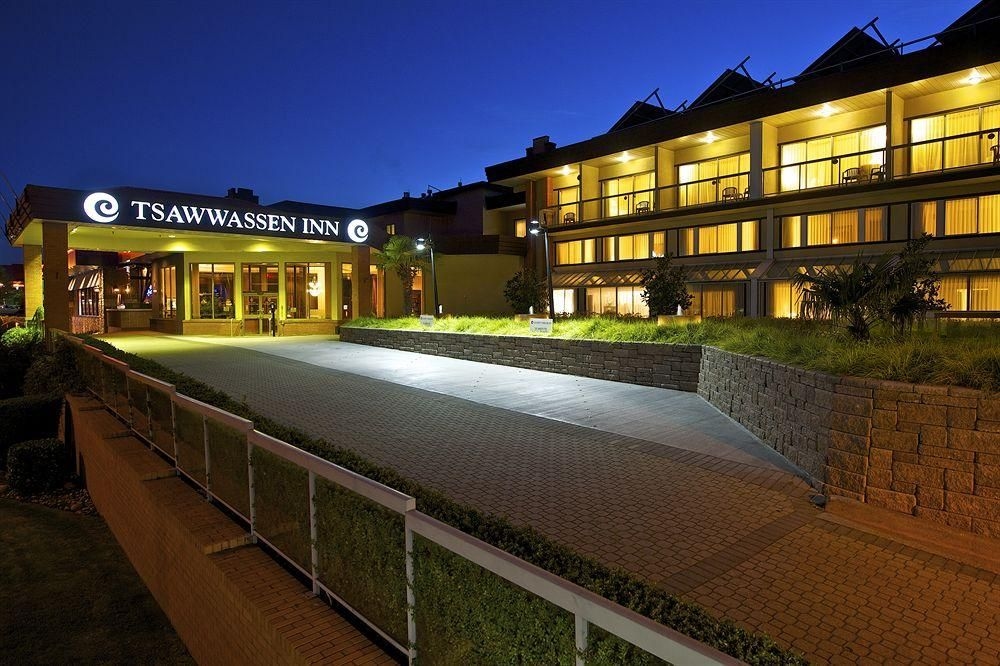 Coast Tsawwassen Inn4