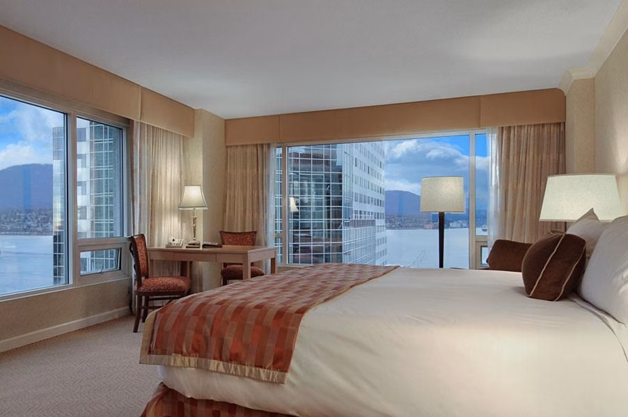 แฟร์มอนต์ วอเตอร์ฟรอนต์ (Fairmont Waterfront)4