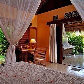 Taman Selini Beach Bungalows Hotel1