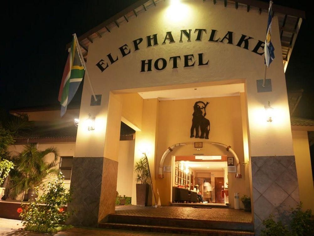 Elephant Lake Hotel2