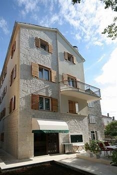 Trogirski Dvori2
