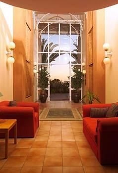 Brookes Hill Suites Hotel3