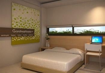 แกรนด์มาส พลัส โฮเทล เซมินยัค (Grandmas Plus Hotel Seminyak)2