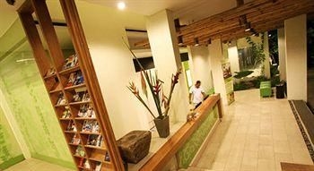 แกรนด์มาส พลัส โฮเทล เซมินยัค (Grandmas Plus Hotel Seminyak)1
