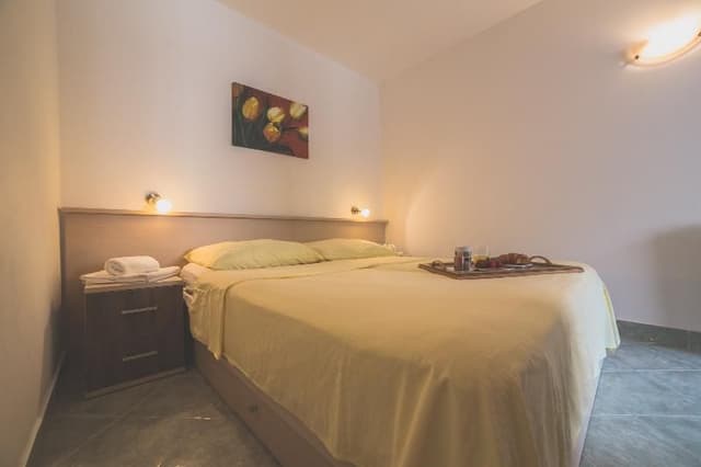 APARTMENT ONE BEDROOM