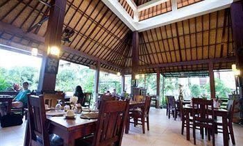 กุสุมารีสอร์ต เซอมินยัก (Kusuma Resort Seminyak)3