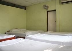 Youth Inn0