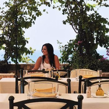 Movenpick Hotel Beirut1
