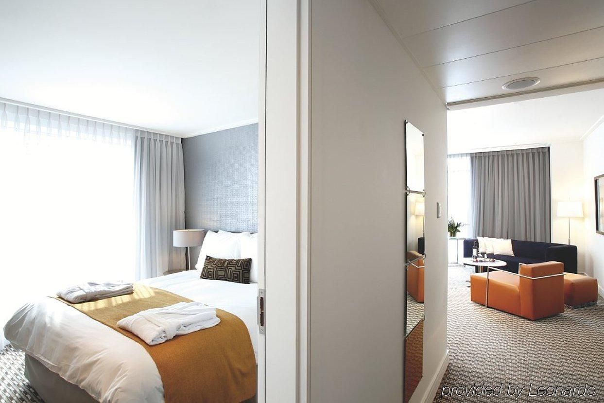 Radisson Blu Gautrain Hotel Sandton Johannesburg3