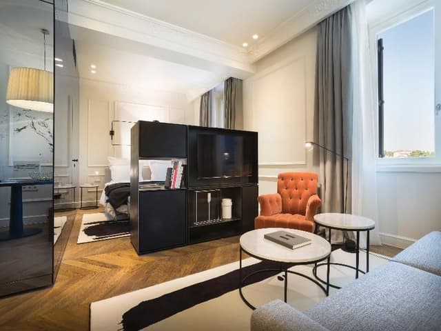 SUITE PREMIUM