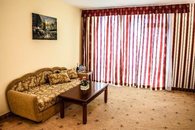 JUNIOR SUITE STANDARD