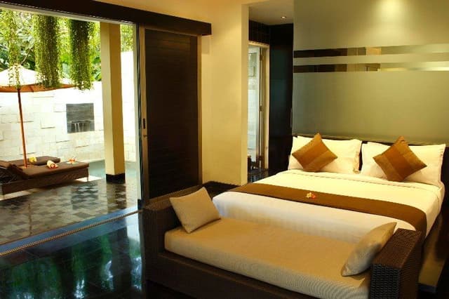 VILLA DELUXE