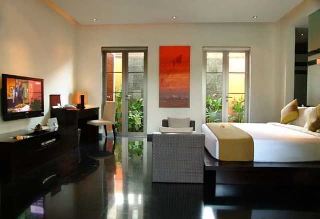 VILLA POOL VIEW