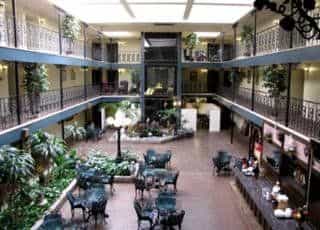 Best Western Chateau Louisianne