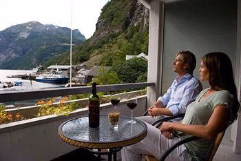 Geiranger Hotel2