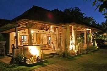 Villa Puri Ayu3