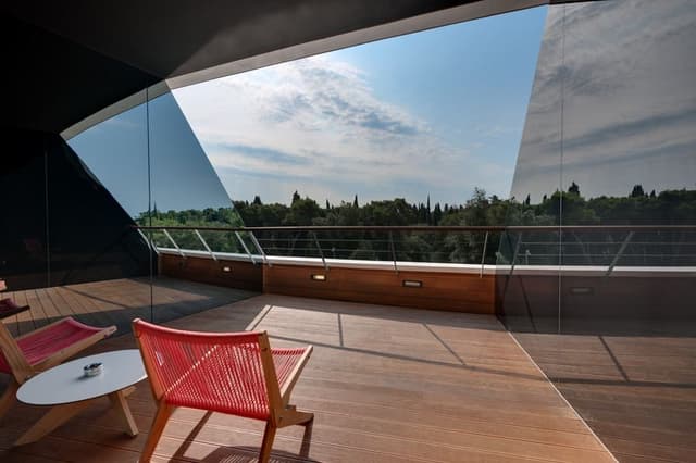DOUBLE WITH BALCONY