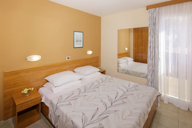 APARTMENT SUPERIOR