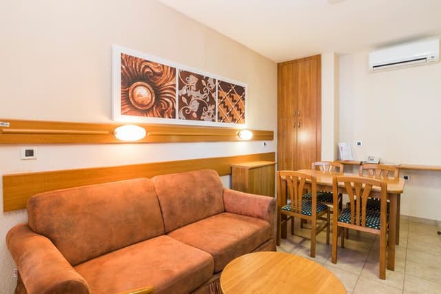 APARTMENT PREMIUM