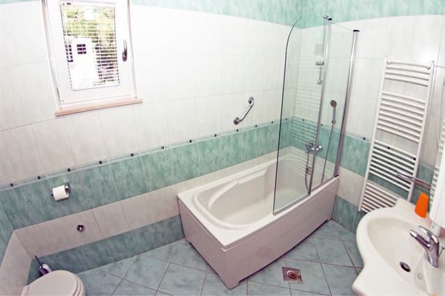 APARTMENT CAPACITY 4 ONE BEDROOM