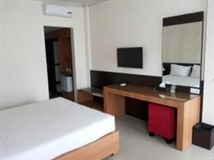 Mahkota Graha Hotel0