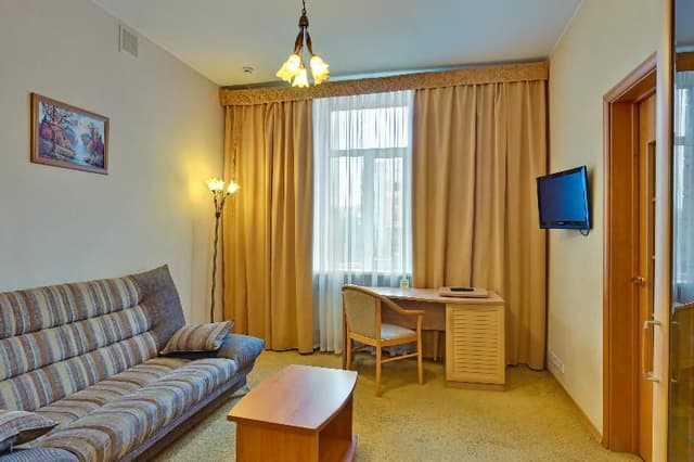 JUNIOR SUITE CAPACITY 1