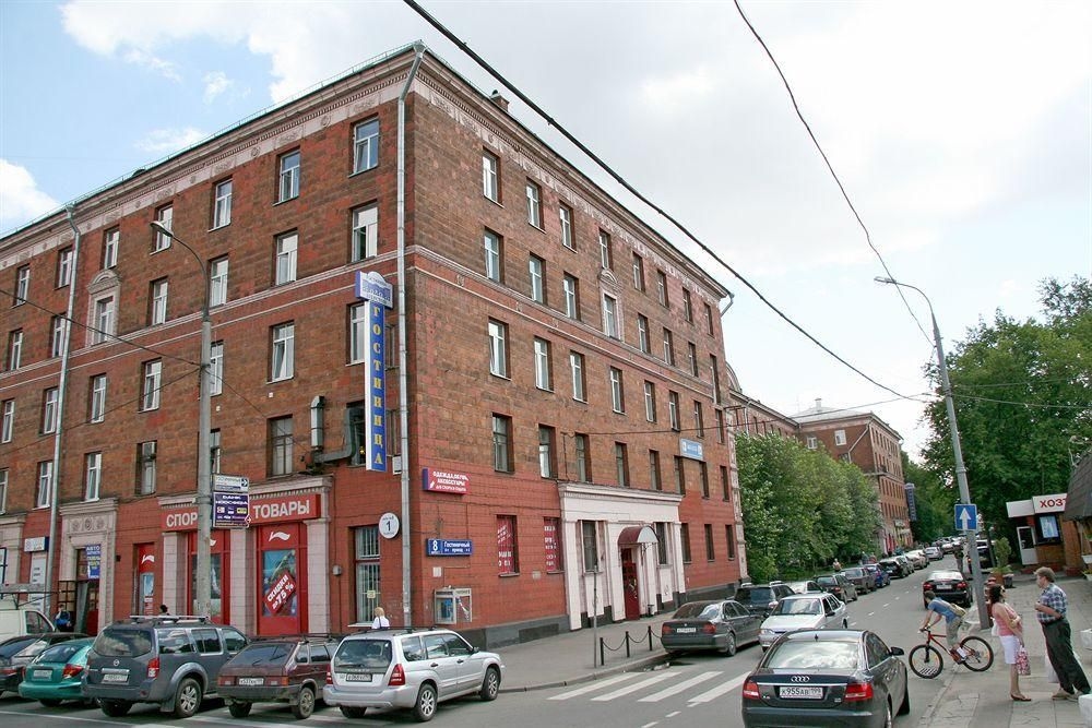 Hotel Sherston1