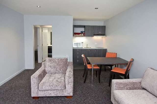 FAMILY ROOM STANDARD