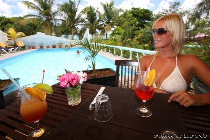 Caribbean Club Bonaire1
