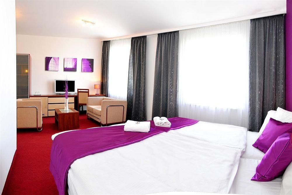 Color Hotel Bratislava3