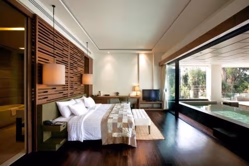 Sky Pool Suite