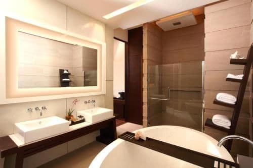 Sky Pool Suite