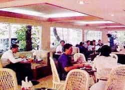 Elmi Hotel Surabaya Elmi Hotel Surabaya