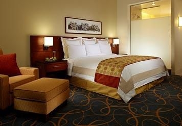 Montreal Airport Marriott4