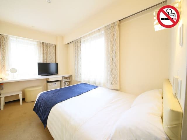 DOUBLE NON SMOKING