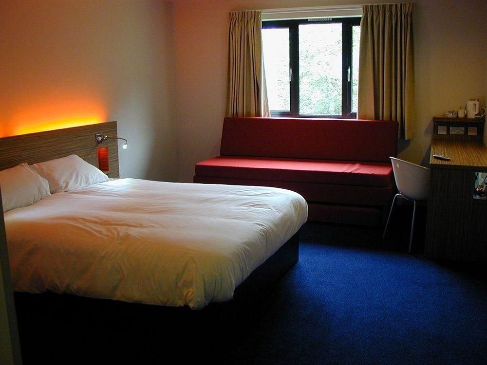 Travelodge Limerick Castletroy1