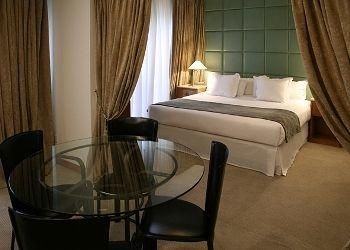 Dolmen hotel3