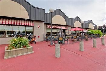 Travelodge Toronto North3