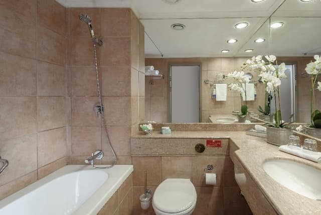 JUNIOR SUITE CAPACITY 1
