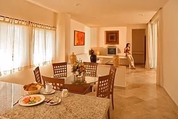 Ixchel Beach Hotel2