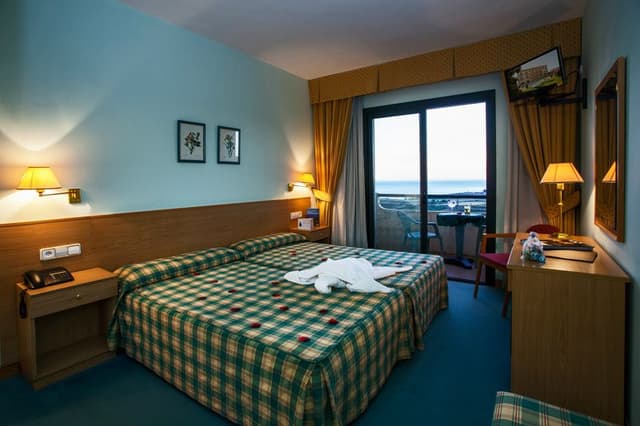 DOUBLE SEA VIEW