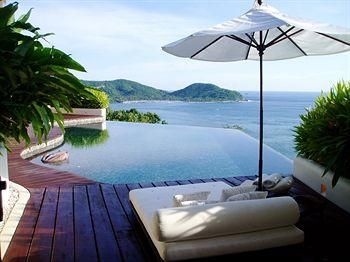 Tentaciones Hotel and Lounge Pool2