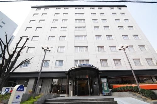 โรงแรมชินโอซาก้า (Hotel Shin Osaka)0