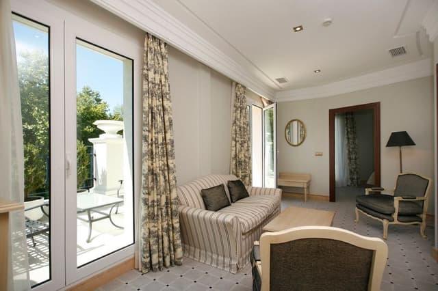 JUNIOR SUITE STANDARD